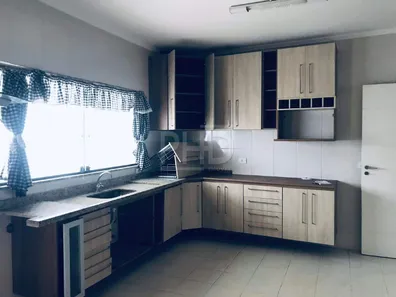 Sobrado com 3 Quartos para alugar, 250m² no Baeta Neves, São Bernardo do Campo
