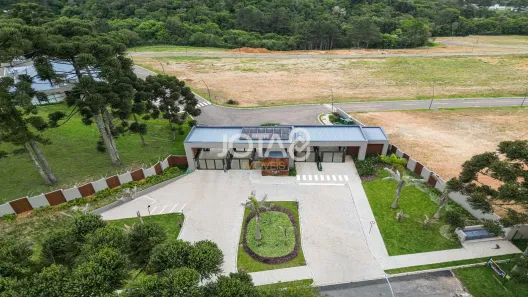 Lote/Terreno à venda, 742m² no Butiatuvinha, Curitiba