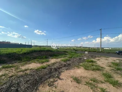 Lote/Terreno à venda, 300m² no Bairro Pacaembu, Americana