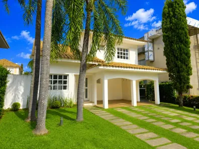 Casa de Condomínio com 3 Quartos à venda, 180m² no Jardins Madri, Goiânia