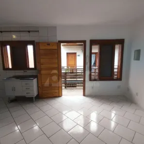 Kitnet com 1 Quarto para alugar, 30m² no Partenon, Porto Alegre