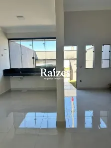 Casa com 3 Quartos à venda, 88m² no Jardim Holanda, Uberlândia