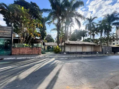 Casa com 6 Quartos para alugar, 2000m² no Fonte Grande, Contagem