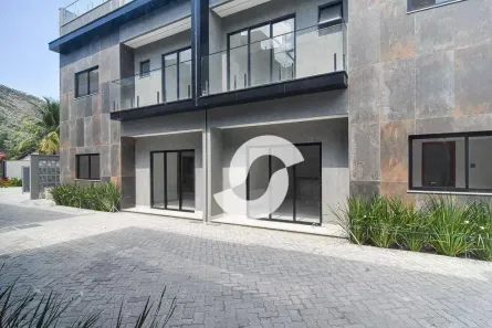 Casa de Condomínio com 4 Quartos à venda, 180m² no Itaipu, Niterói