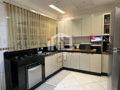Casa à venda, 140m² no Jardim Pararangaba, São José dos Campos