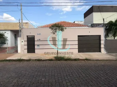 Casa com 3 Quartos à venda, 144m² no Centro, Araraquara