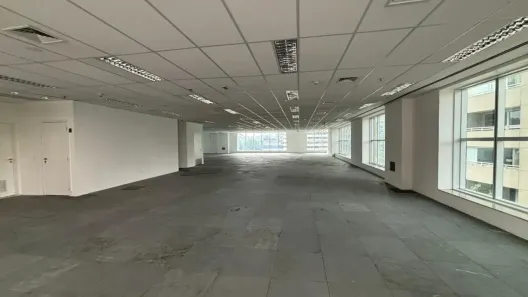 Sala Comercial à venda, 1080m² no Várzea de Baixo, São Paulo