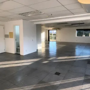Sala Comercial para alugar, 130m² no Santo Amaro, São Paulo