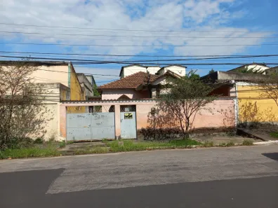 Casa com 4 Quartos à venda, 240m² no Metrópole, Nova Iguaçu