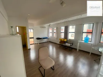 Sala Comercial à venda, 39m² no Menino Deus, Porto Alegre