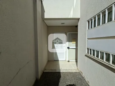 Apartamento com 2 Quartos para alugar, 58m² no Pampulha, Uberlândia