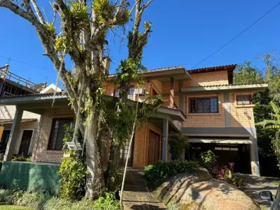 Casa de Condomínio com 5 Quartos à venda, 231m² no Cachoeira do Bom Jesus, Florianópolis