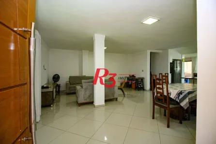 Sobrado com 3 Quartos à venda, 250m² no Campo Grande, Santos