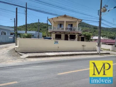 Sobrado com 9 Quartos à venda, 280m² no Armação, Penha