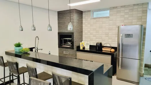 Casa com 4 Quartos à venda, 285m² no Centro, Uberlândia