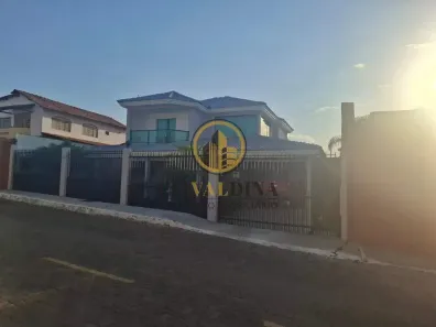 Casa de Condomínio com 3 Quartos à venda, 350m² no Região dos Lagos, Brasília