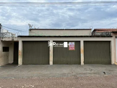 Casa com 3 Quartos para alugar, 60m² no Jardim das Palmeiras, Uberlândia