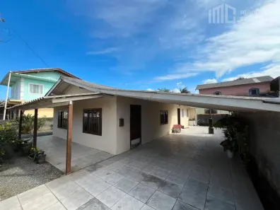 Casa com 3 Quartos à venda, 100m² no Centro, Balneário Barra do Sul
