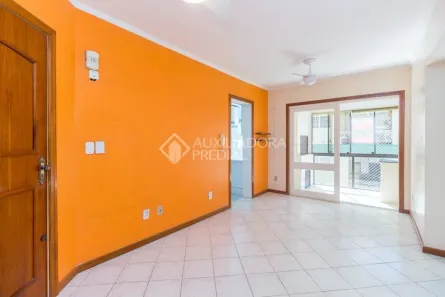 Apartamento com 3 Quartos à venda, 70m² no Cavalhada, Porto Alegre