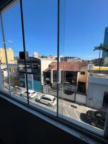 Sala Comercial à venda, 40m² no Centro, Macaé