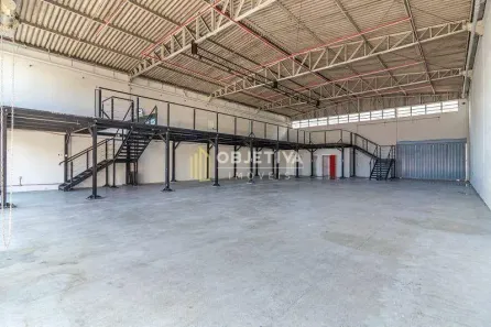 para alugar, 438m² no São João, Porto Alegre