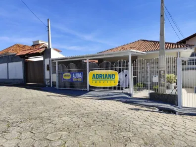 Casa com 2 Quartos para alugar, 90m² no Jardim Atlântico, Florianópolis