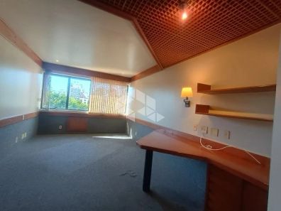 Sala Comercial à venda, 32m² no Petrópolis, Porto Alegre
