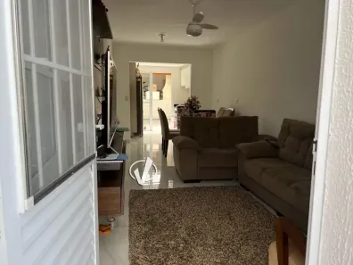 Casa de Condomínio com 2 Quartos à venda, 46m² no Loteamento Industrial Água Preta, Pindamonhangaba