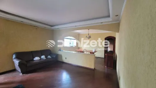 Sobrado com 4 Quartos à venda, 357m² no Vila América, Santo André
