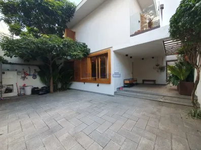 Sobrado com 3 Quartos à venda, 181m² no Vila Madalena, São Paulo
