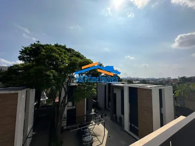 Casa de Condomínio com 3 Quartos à venda, 390m² no Jardim Leonor, São Paulo