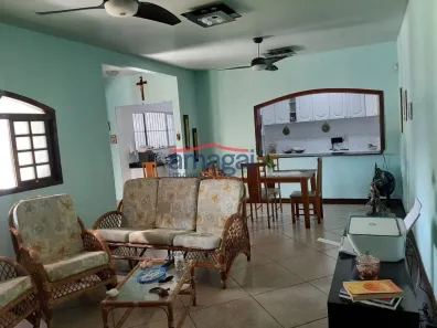 Casa com 3 Quartos à venda, 190m² no Jardim Santa Maria, Jacareí