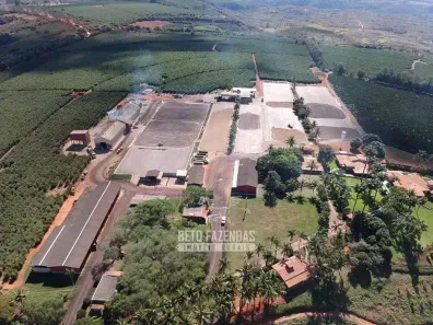 Fazenda/Sítio à venda, 13330000m² no , Piumhi