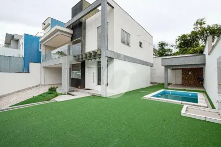 Casa de Condomínio com 4 Quartos à venda, 220m² no Maria Paula, São Gonçalo