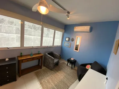 Sala Comercial à venda, 31m² no Menino Deus, Porto Alegre