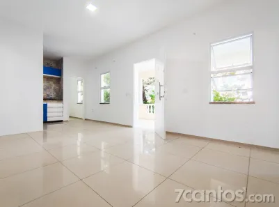 Casa de Condomínio com 2 Quartos para alugar, 118m² no Praia do Futuro II, Fortaleza