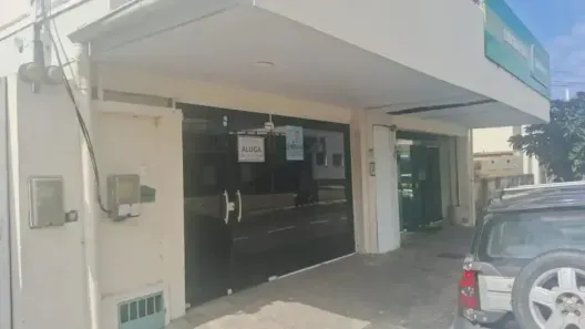 Ponto Comercial para alugar, 100m² no Centro, Macaé
