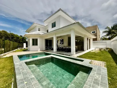 Casa com 5 Quartos para alugar, 380m² no Lagoa Redonda, Fortaleza