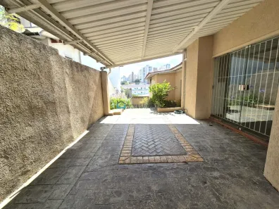 Casa com 4 Quartos à venda, 240m² no Bosque da Saúde, São Paulo