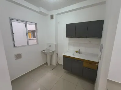 Apartamento com 2 Quartos para alugar, 42m² no Vila São Luiz, Ourinhos