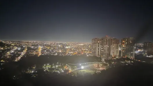Apartamento com 3 Quartos para alugar, 155m² no Ponta Negra, Manaus