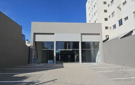 Galpão/Depósito/Armazém para alugar, 700m² no Vila Ipiranga, Londrina