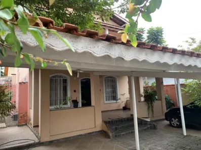 Casa com 3 Quartos à venda, 275m² no Jardim Augusta, São José dos Campos
