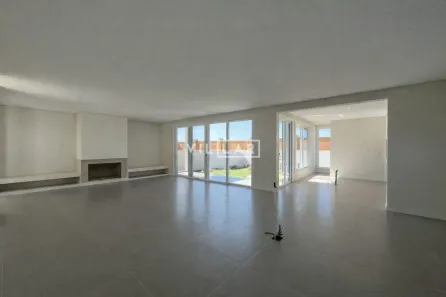 Casa de Condomínio com 4 Quartos à venda, 264m² no Laranjal, Pelotas