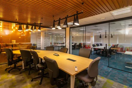 Sala Comercial para alugar, 200m² no Petrópolis, Porto Alegre