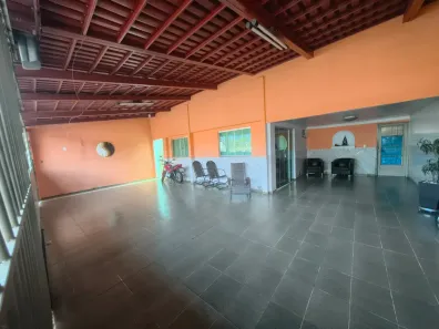 Casa com 3 Quartos à venda, 195m² no Setor Novo Horizonte, Goiânia