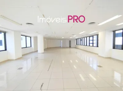Sala Comercial para alugar, 223m² no Cidade Monções, São Paulo