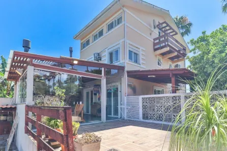 Casa com 3 Quartos à venda, 192m² no Lomba do Pinheiro, Porto Alegre