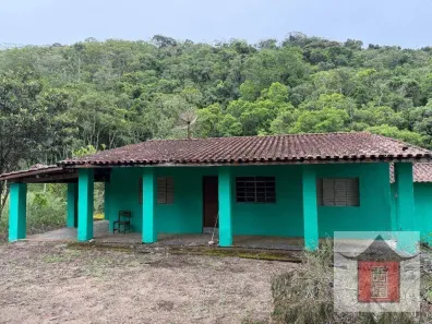 Fazenda/Sítio com 2 Quartos à venda, 130m² no Piedade, Piedade