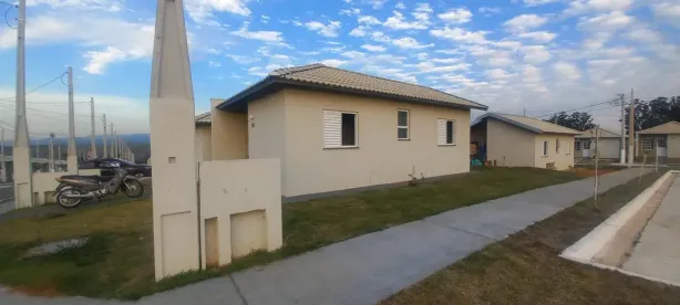 Casa com 2 Quartos para alugar, 44m² no Distrito Industrial do Una II, Taubaté
